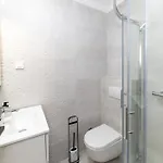 Old Town Retreat By Belmont Realty *