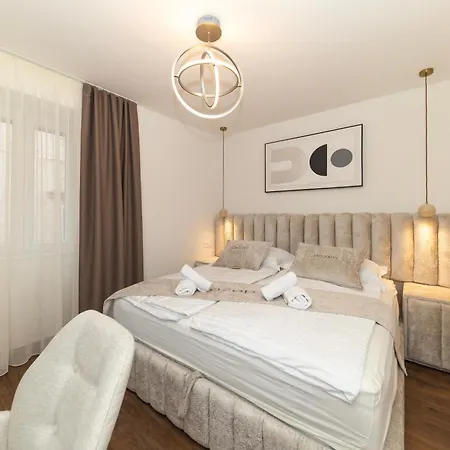 Old Town Retreat By Belmont Realty Zadar