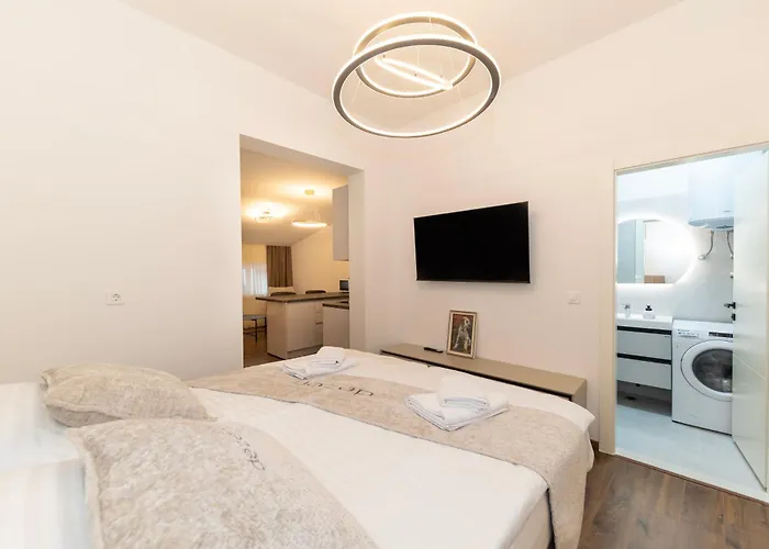 Apartment Old Town Retreat By Belmont Realty