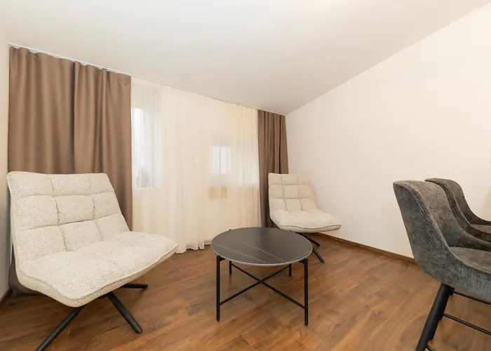 Old Town Retreat By Belmont Realty