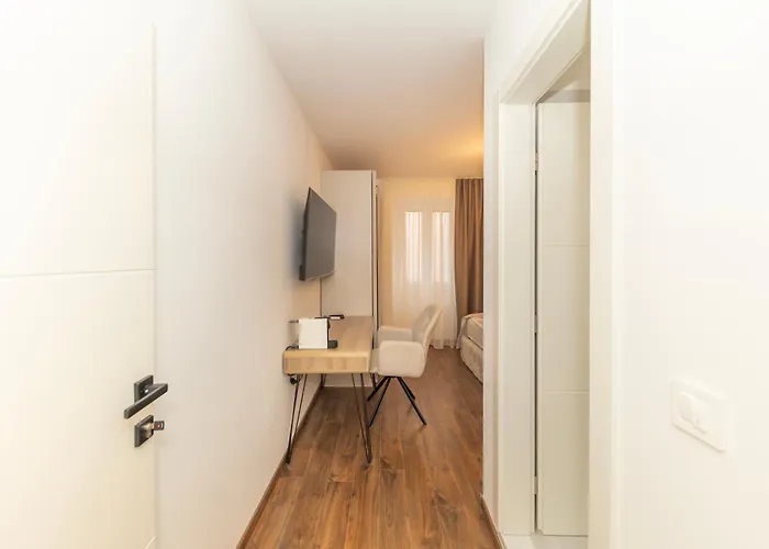 Old Town Retreat By Belmont Realty Apartment